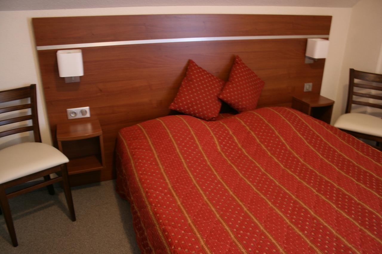 Logis Hotel-Restaurant De La Poste Урматт Экстерьер фото