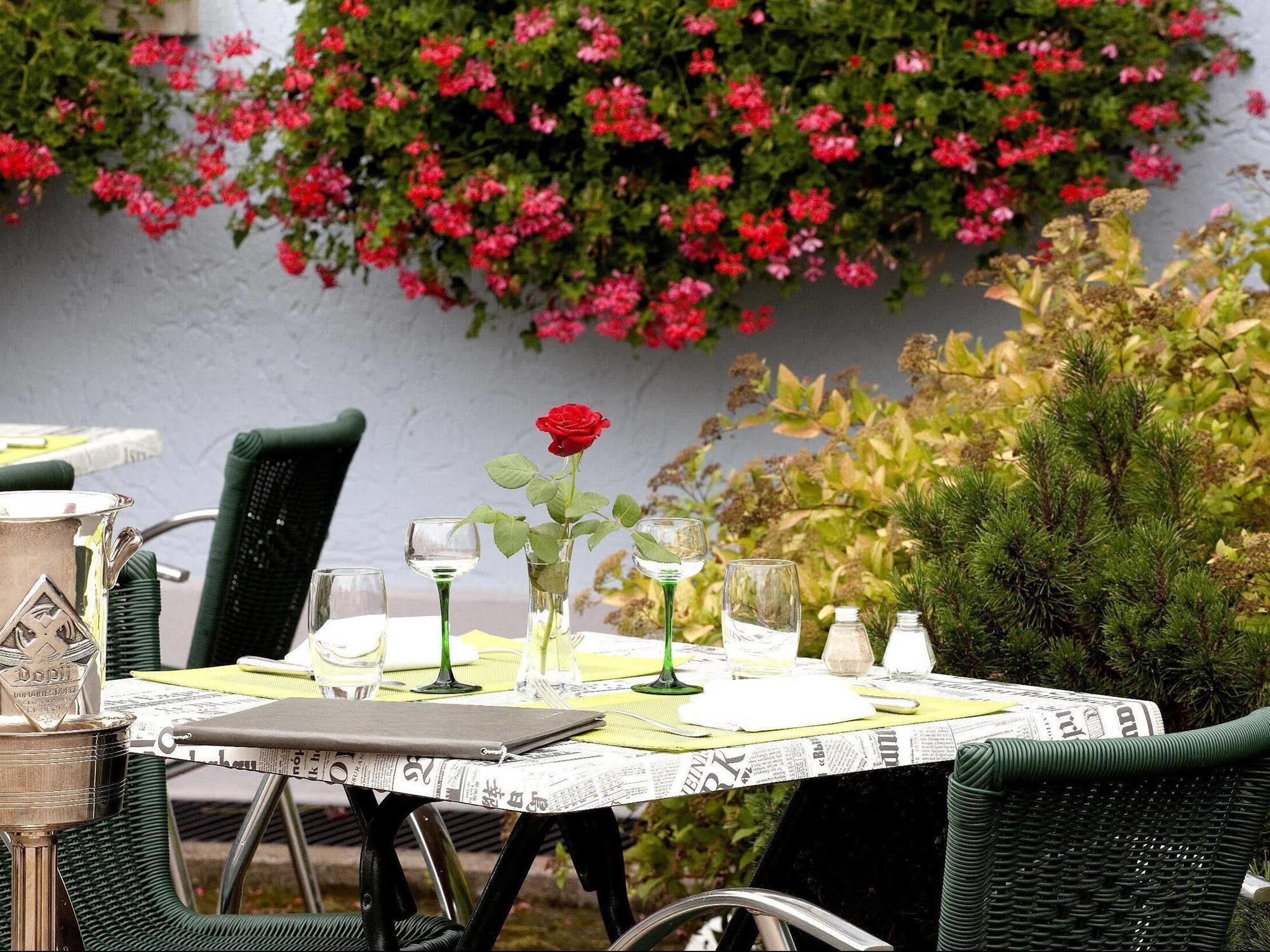 Logis Hotel-Restaurant De La Poste Урматт Экстерьер фото
